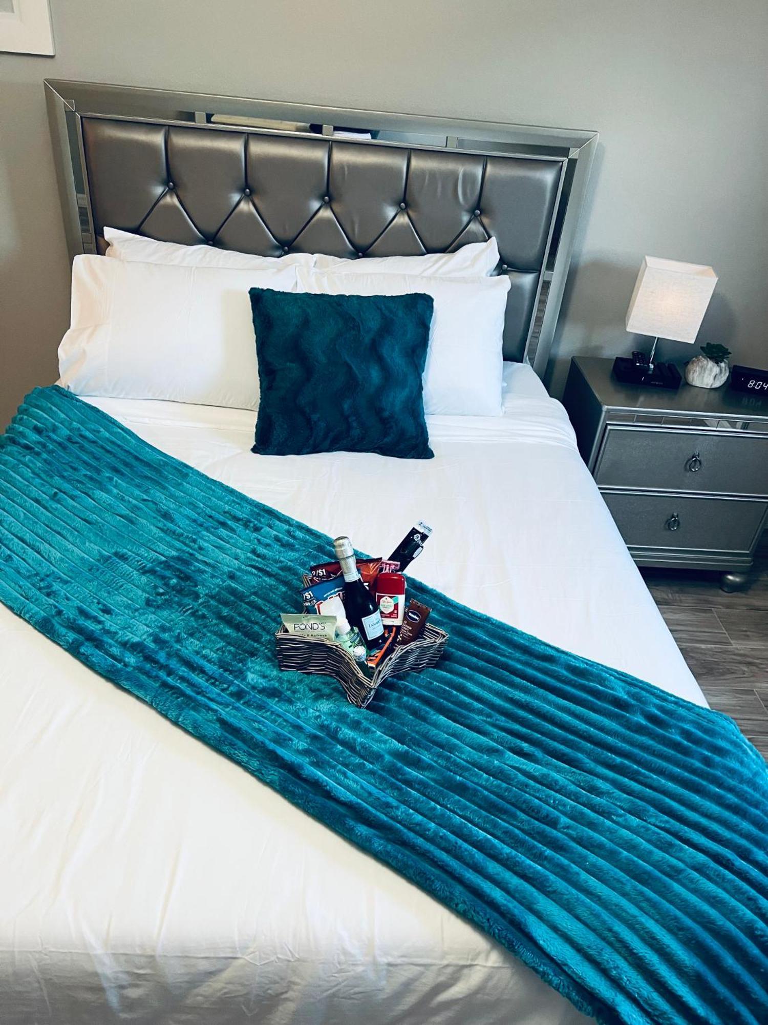 The Beach House At Sun City Hotell Sun City Center Eksteriør bilde